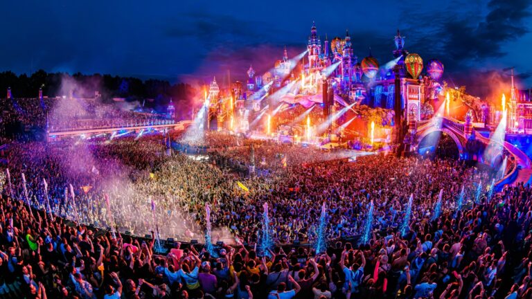 Tomorrowland mainstage